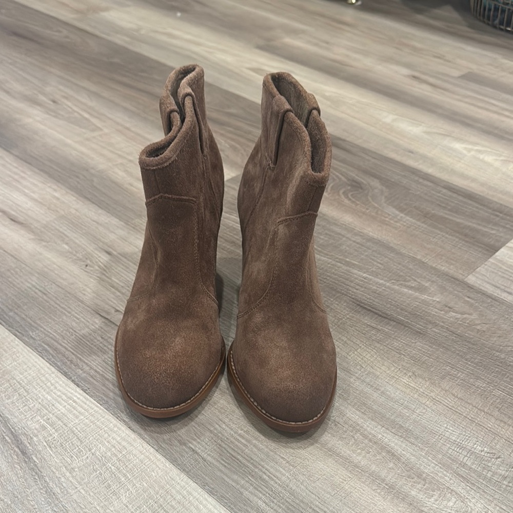 Splendid booties.